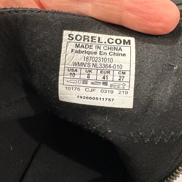 s-l400.jpg Sorel 10 Joan Of Arctic II Black Leather Zip Up Ankle Wedge Booties NL3364-010